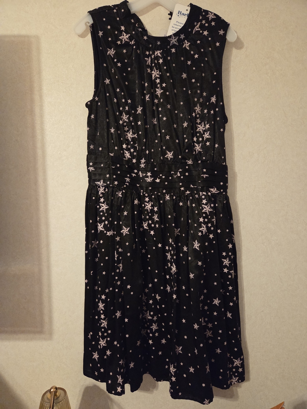 Sleeveless Black Star-Print Midi Dress